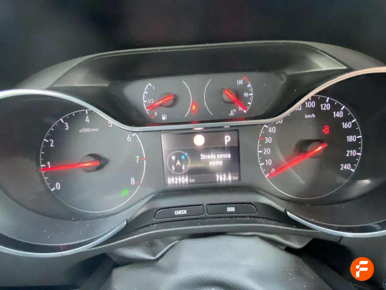 Foto Opel Crossland X 9