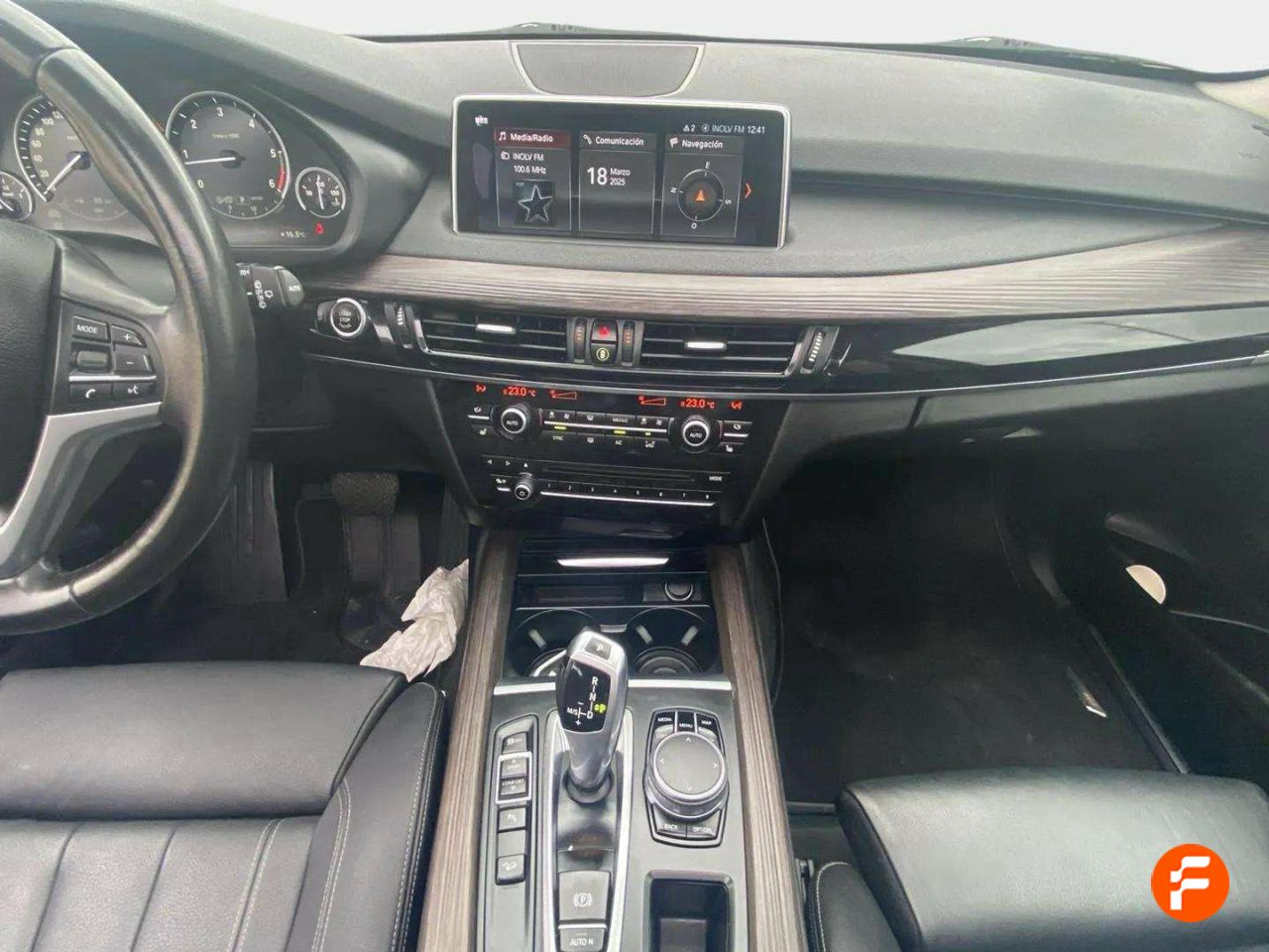 Foto BMW X5 8