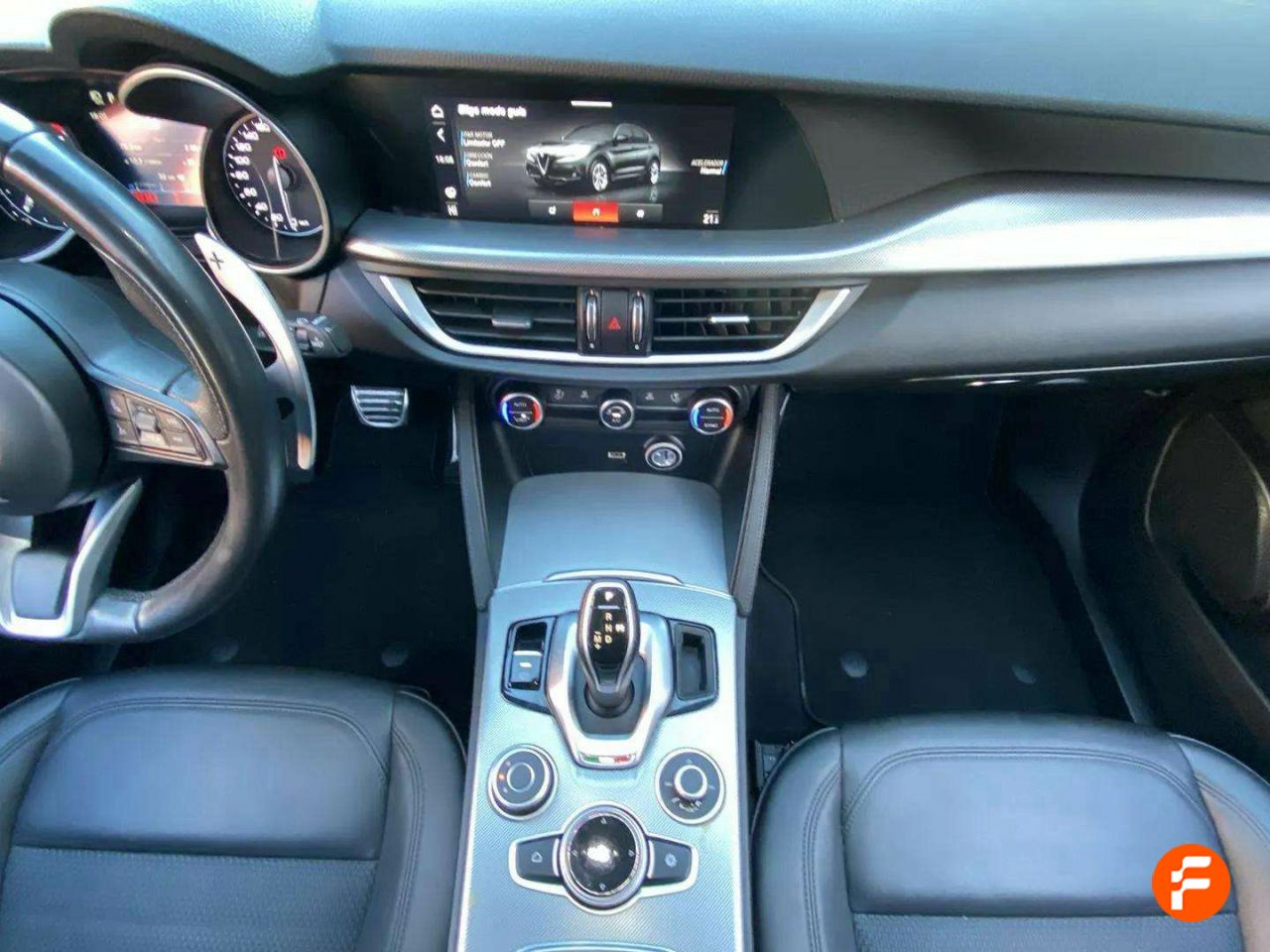 Foto Alfa Romeo Stelvio 8