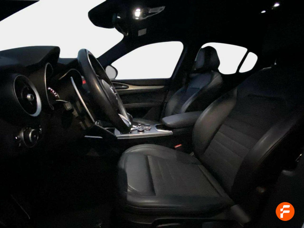 Foto Alfa Romeo Stelvio 10