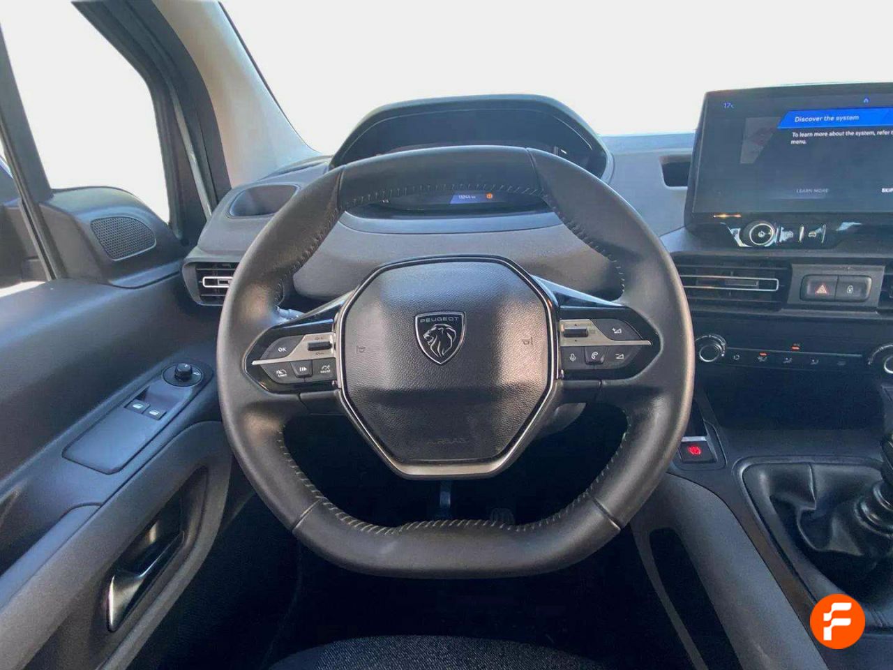 Foto Peugeot Rifter 12