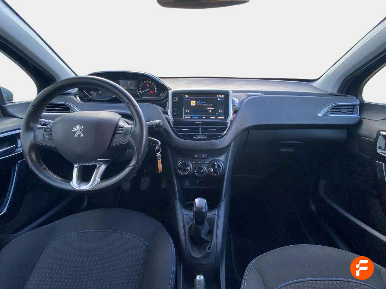 Foto Peugeot 208 10