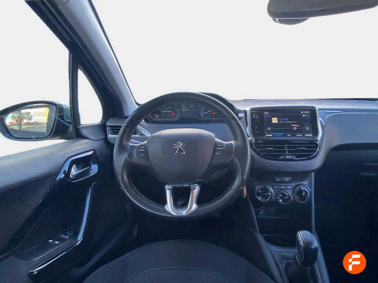 Foto Peugeot 208 12