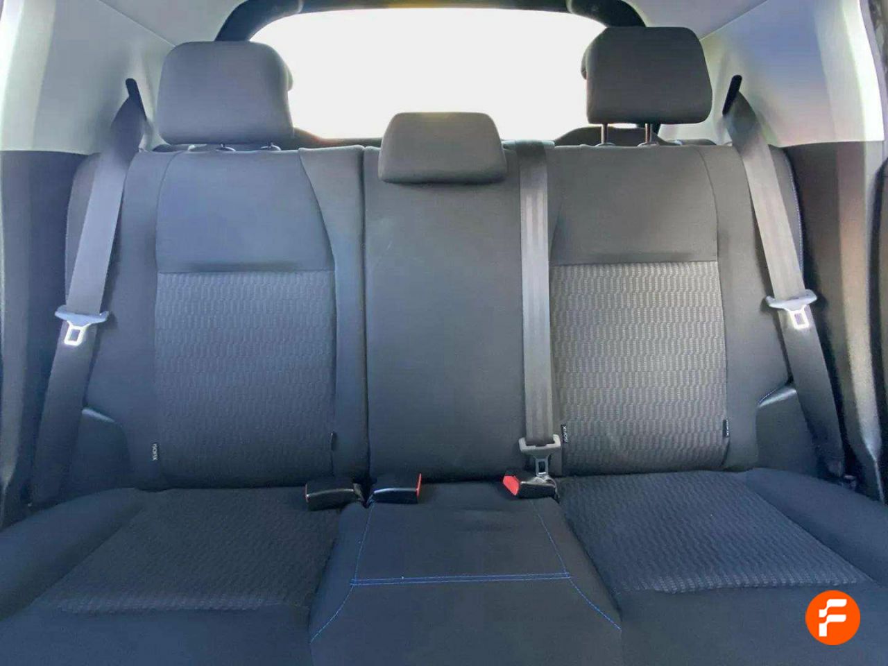 Foto Peugeot 208 16
