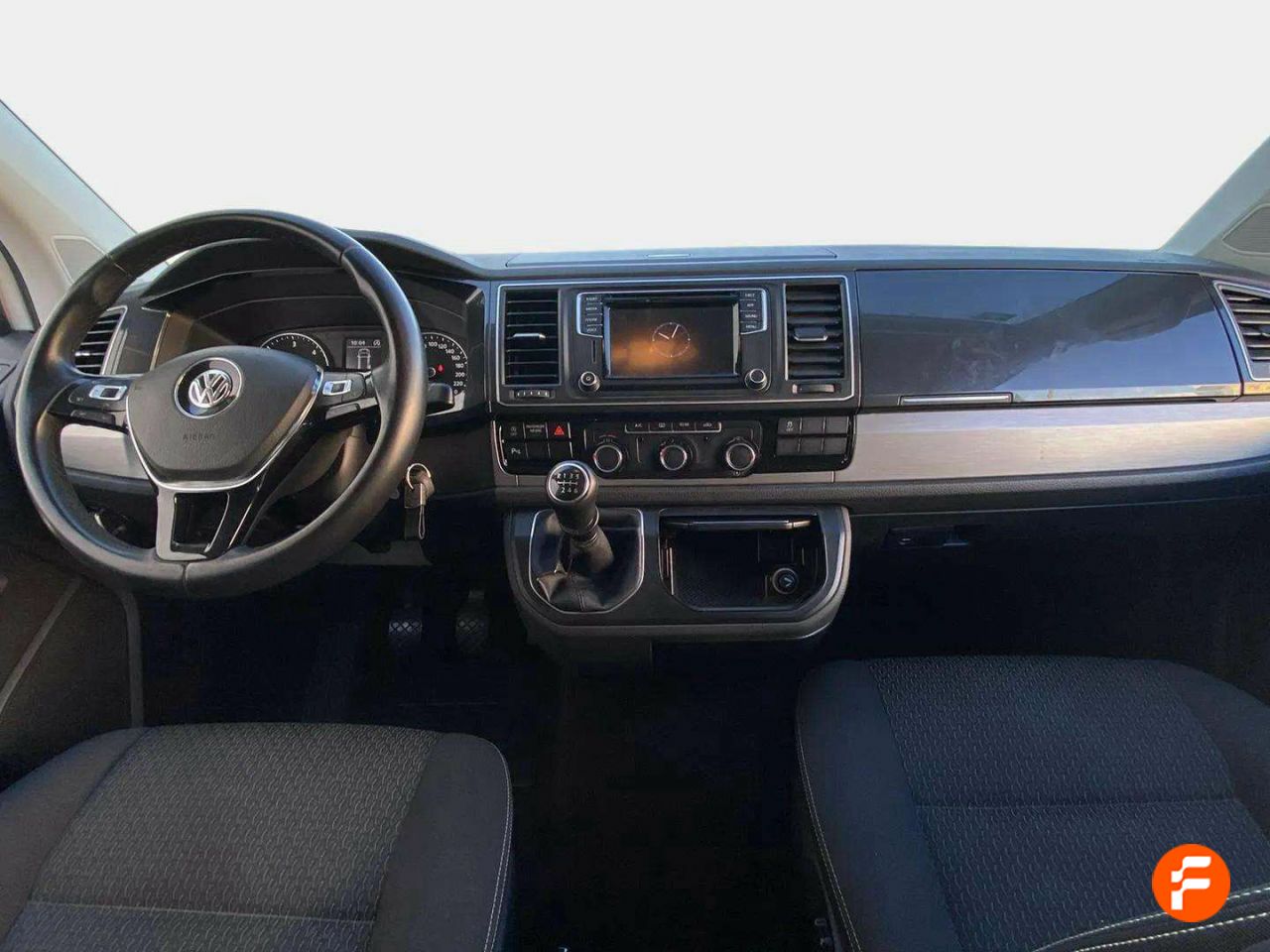 Foto Volkswagen Multivan 10