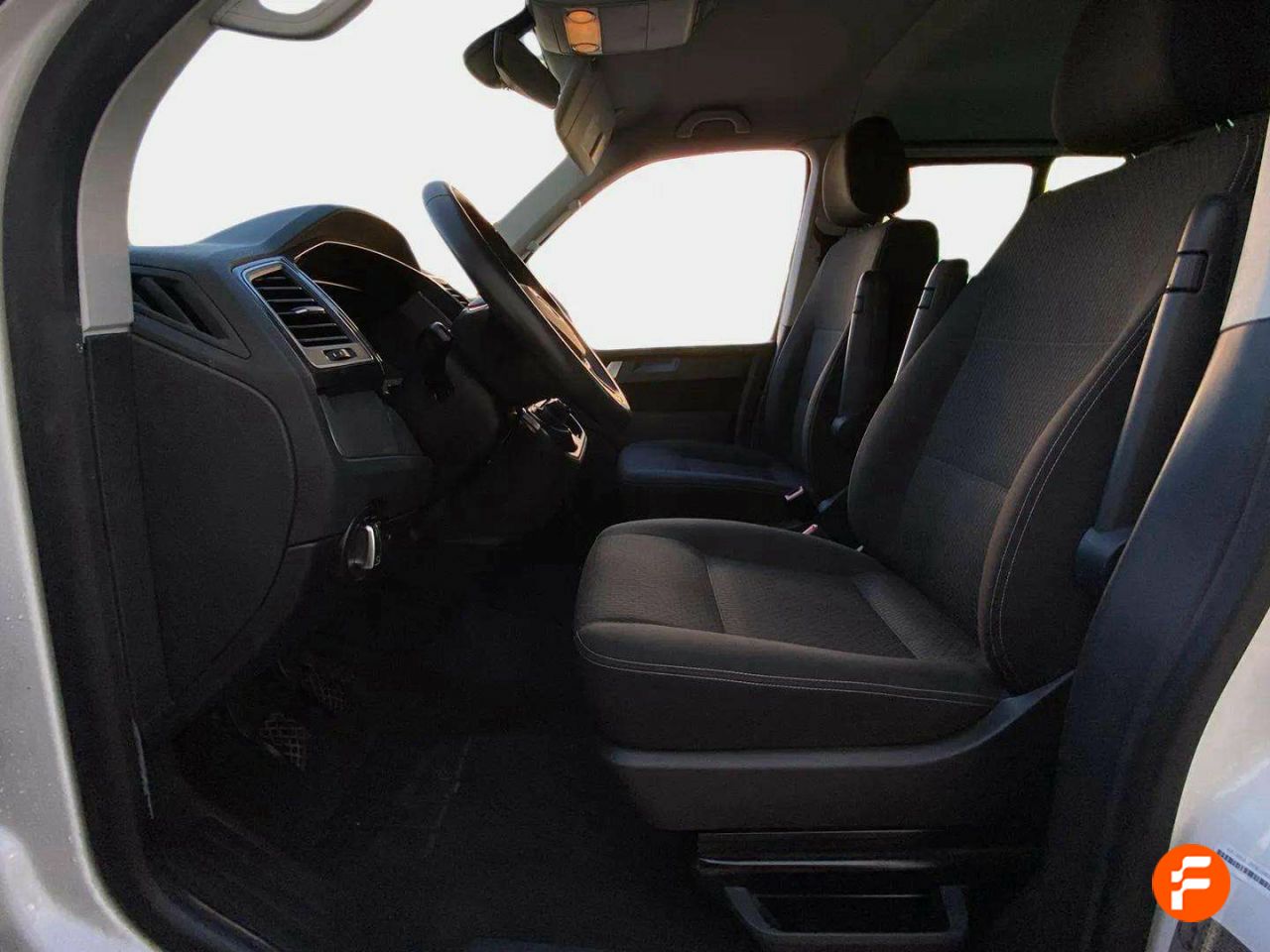 Foto Volkswagen Multivan 15