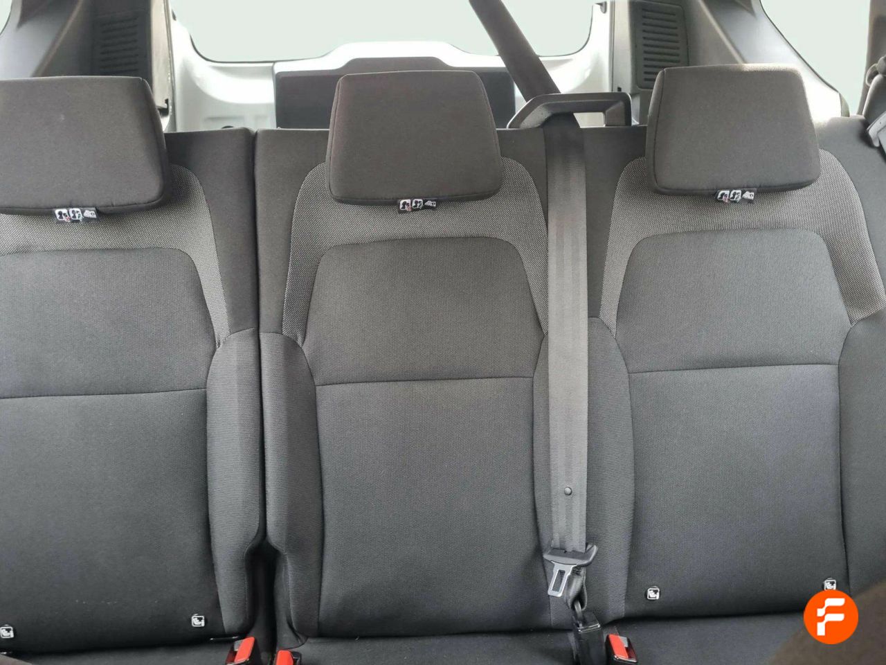 Foto Dacia Jogger 13