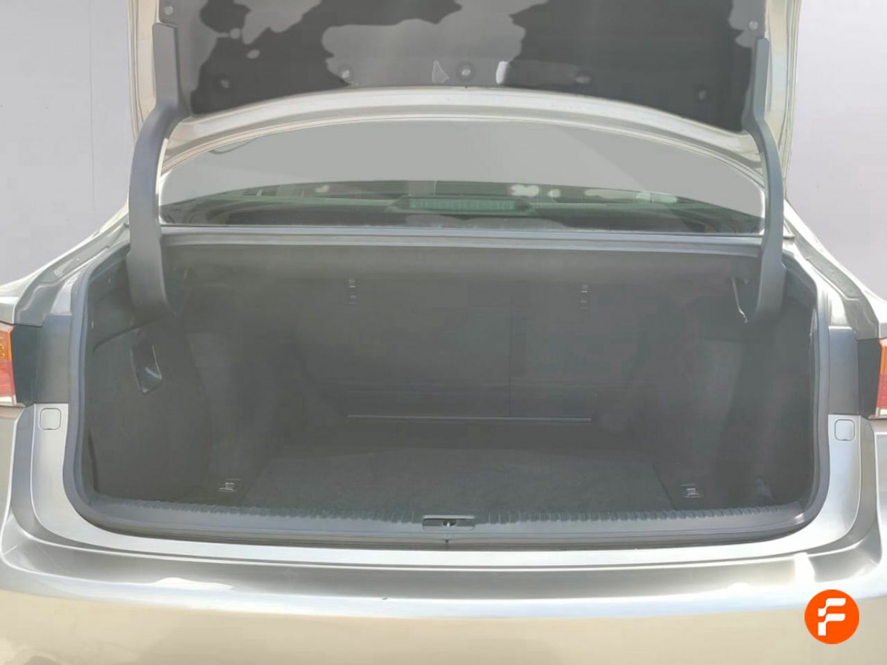 Foto Lexus IS 10