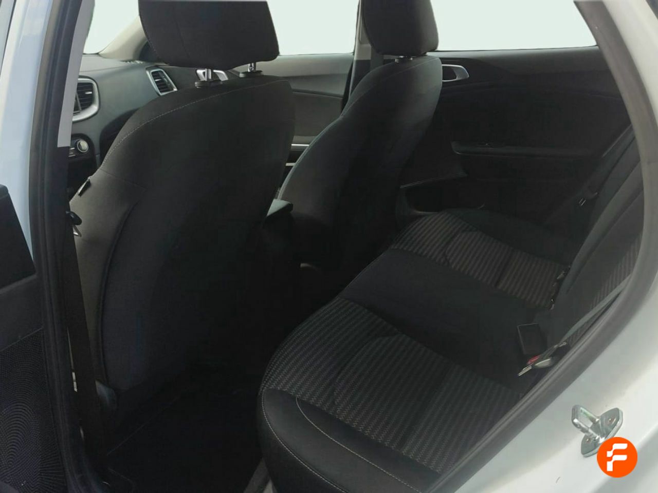 Foto Kia XCeed 16