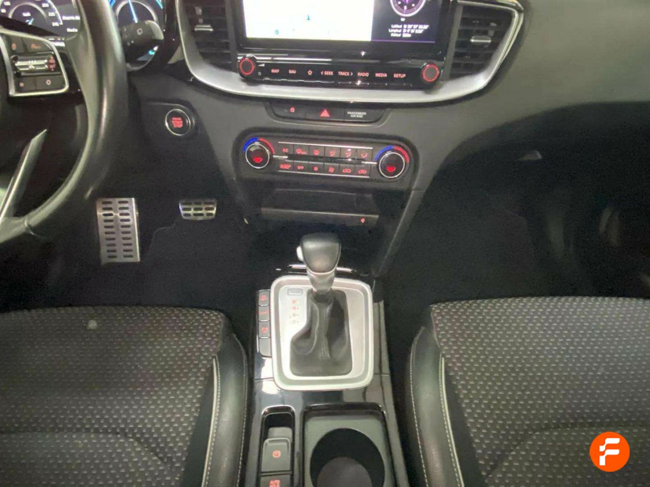 Foto Kia XCeed 11