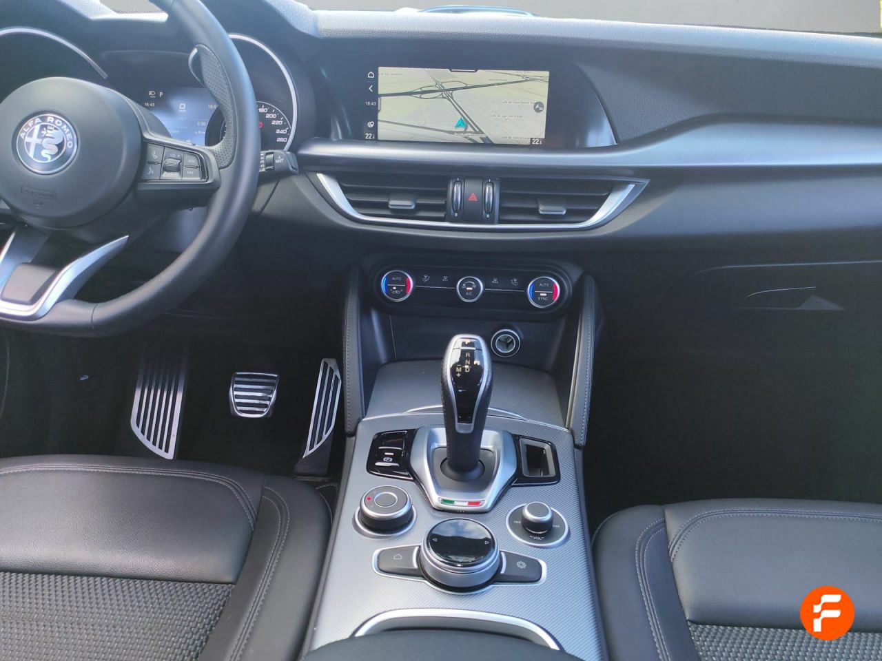 Foto Alfa Romeo Stelvio 15