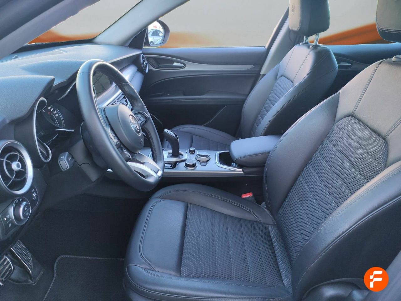 Foto Alfa Romeo Stelvio 18