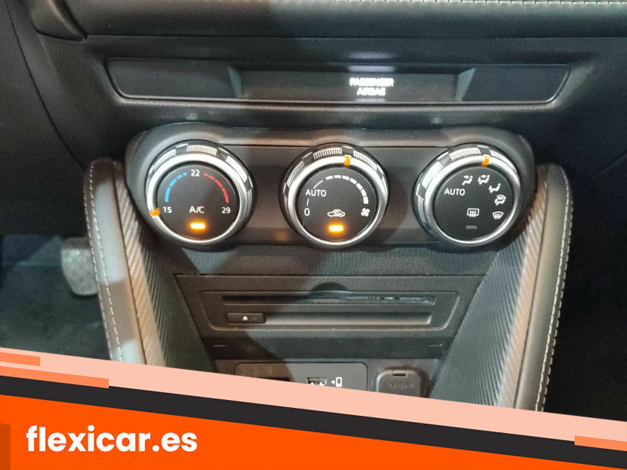 Foto Mazda Mazda2 22