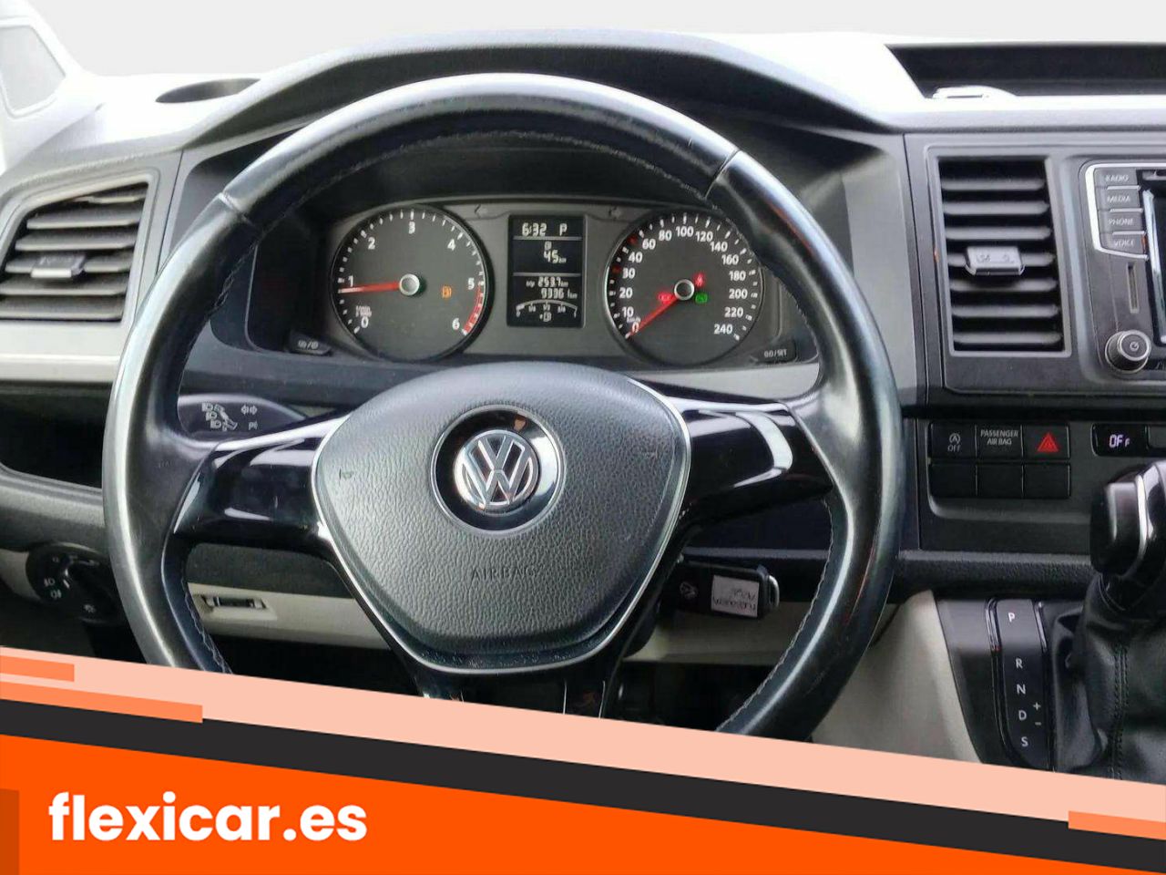 Foto Volkswagen Caravelle 12