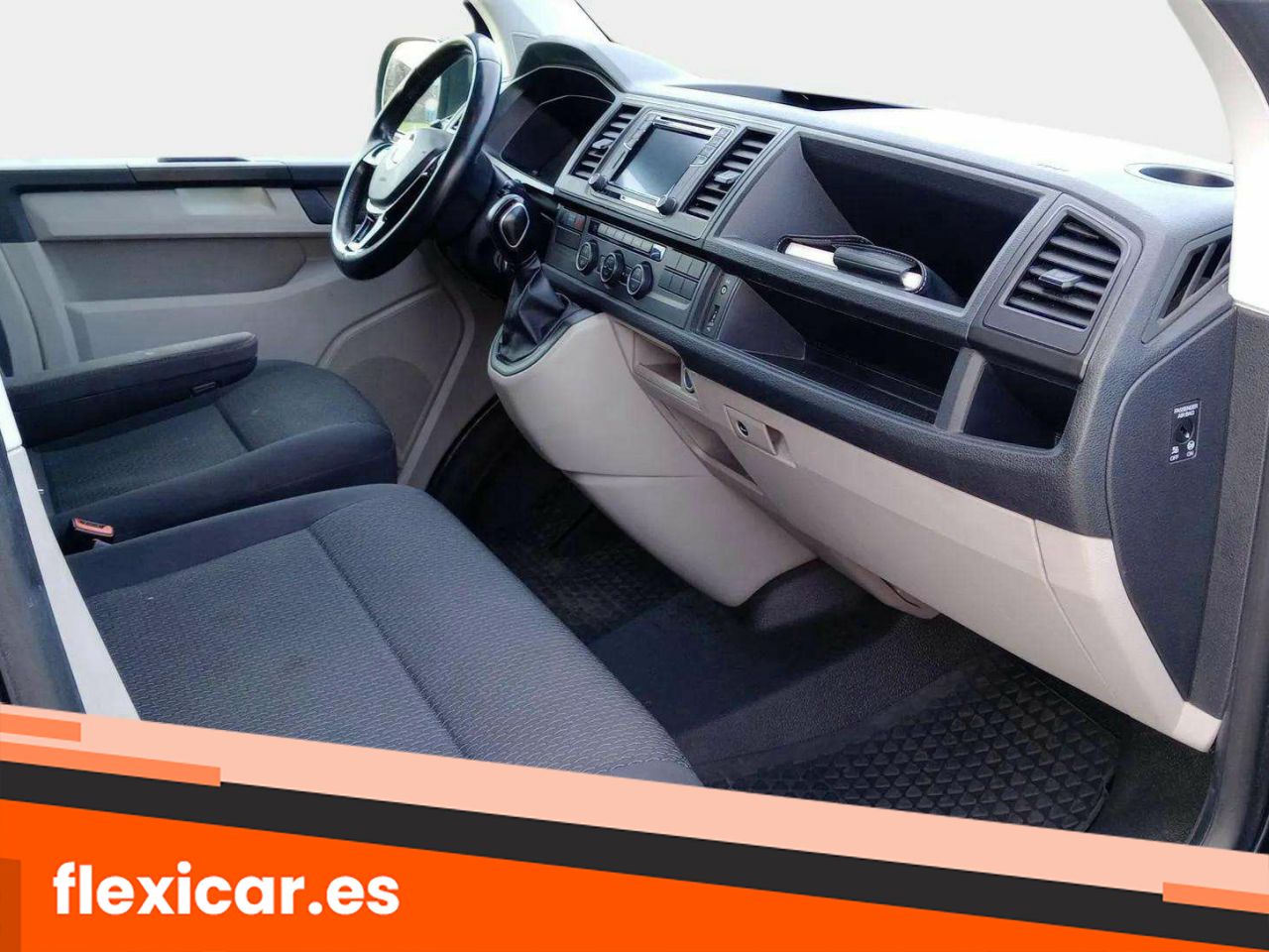 Foto Volkswagen Caravelle 15