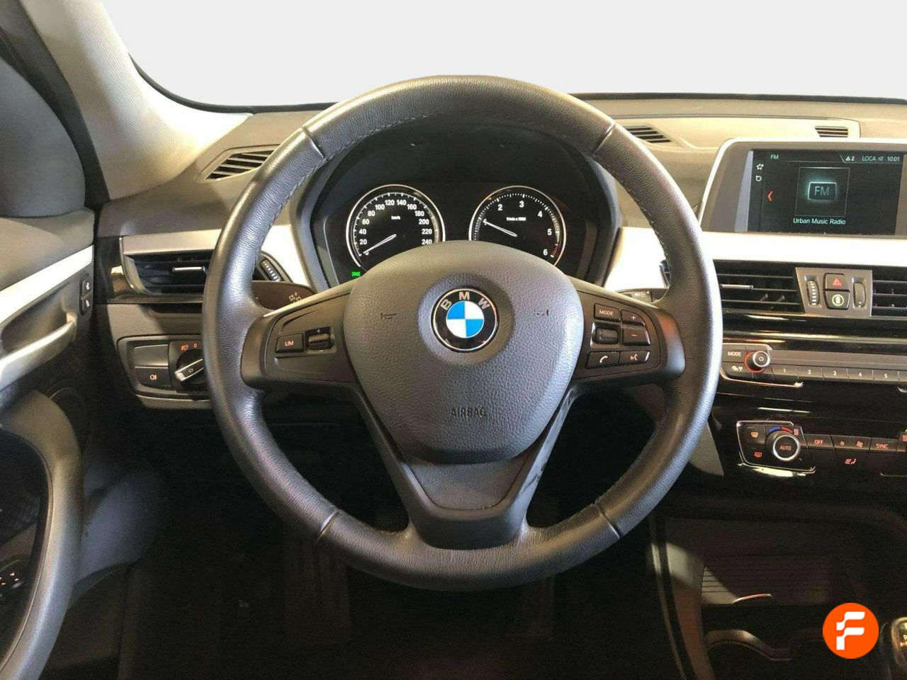 Foto BMW X1 7