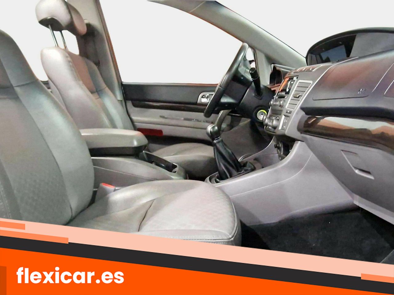 Foto SsangYong Rodius 10