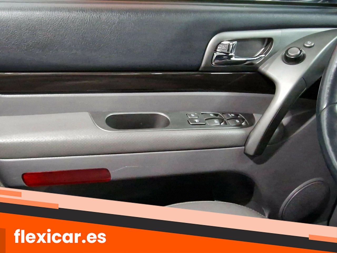 Foto SsangYong Rodius 14