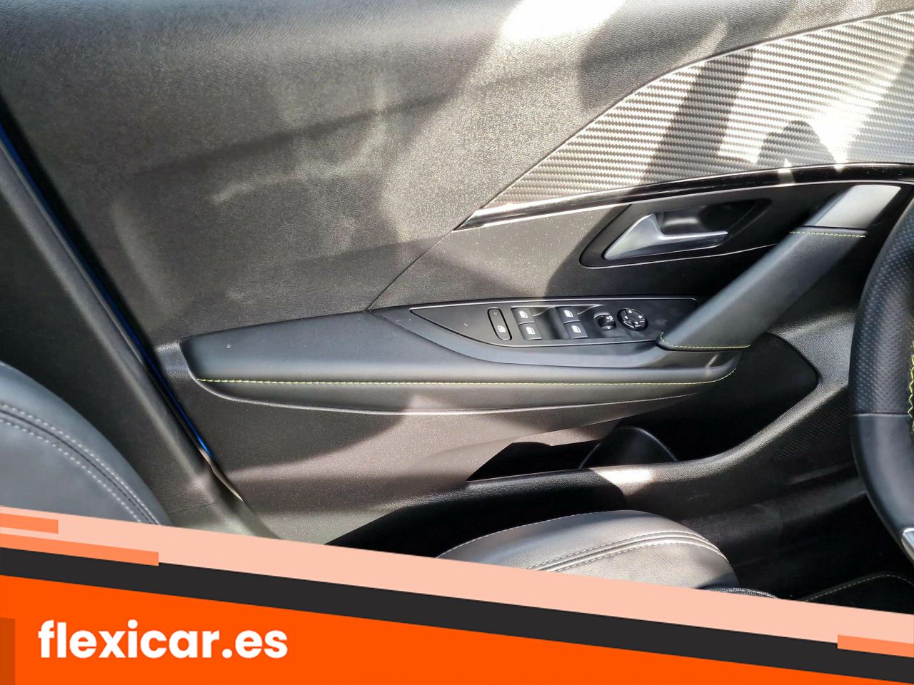 Foto Peugeot 208 17