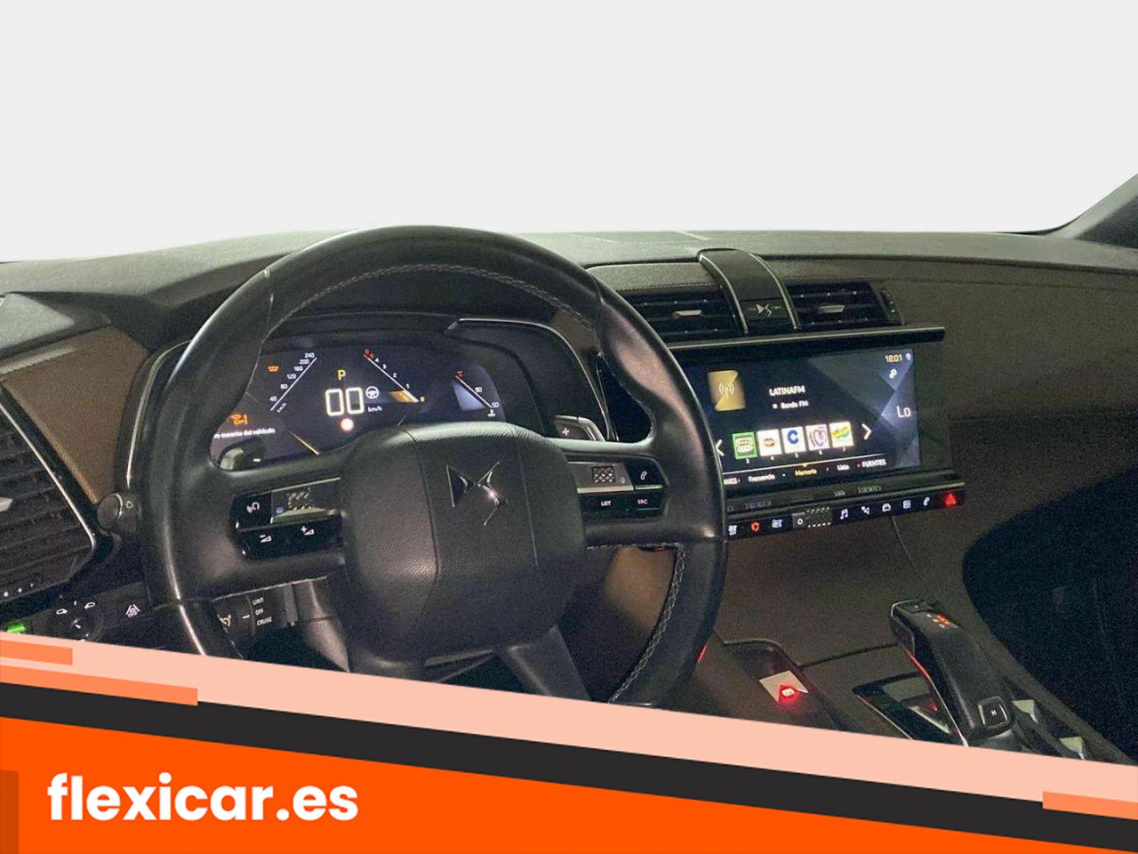 Foto DS Automobiles DS 7 10