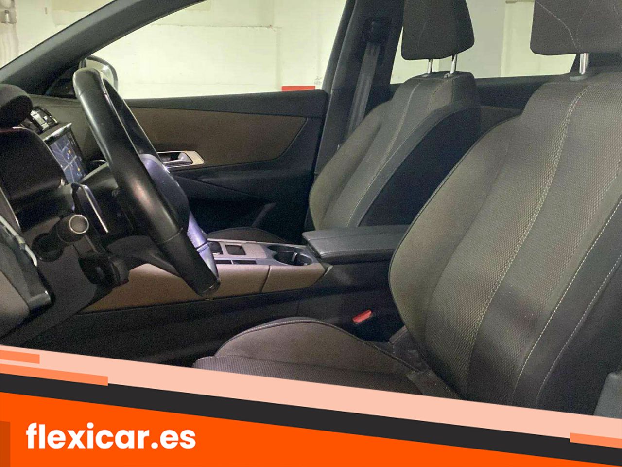 Foto DS Automobiles DS 7 19