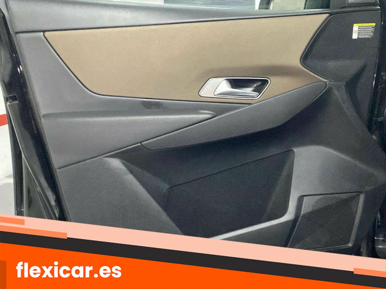 Foto DS Automobiles DS 7 25