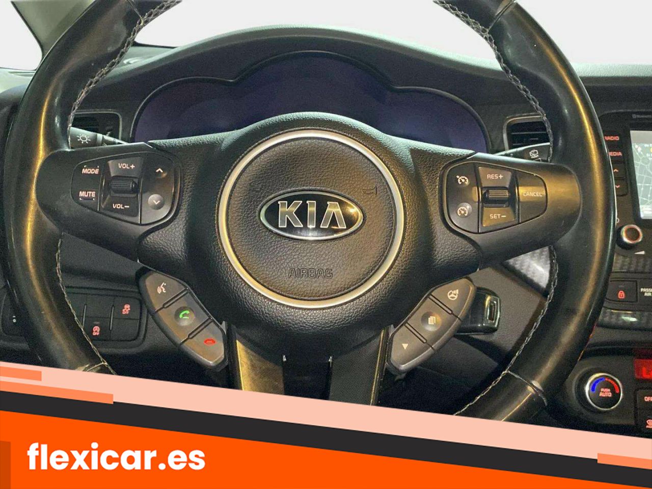 Foto Kia Carens 11