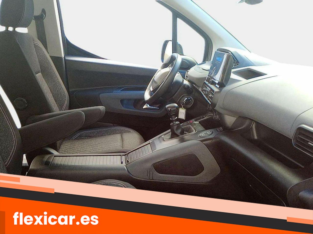 Foto Peugeot Rifter 11