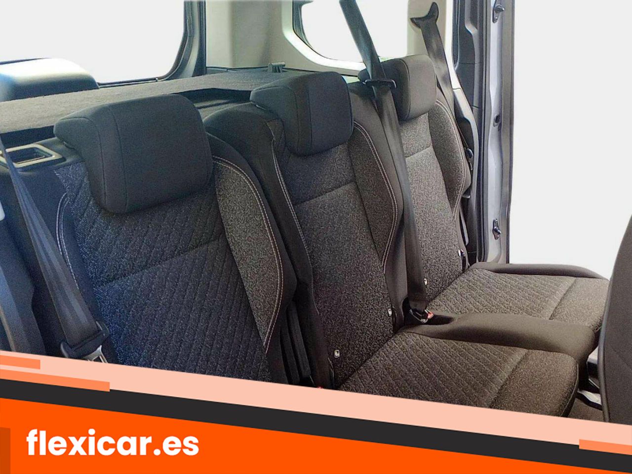 Foto Peugeot Rifter 12