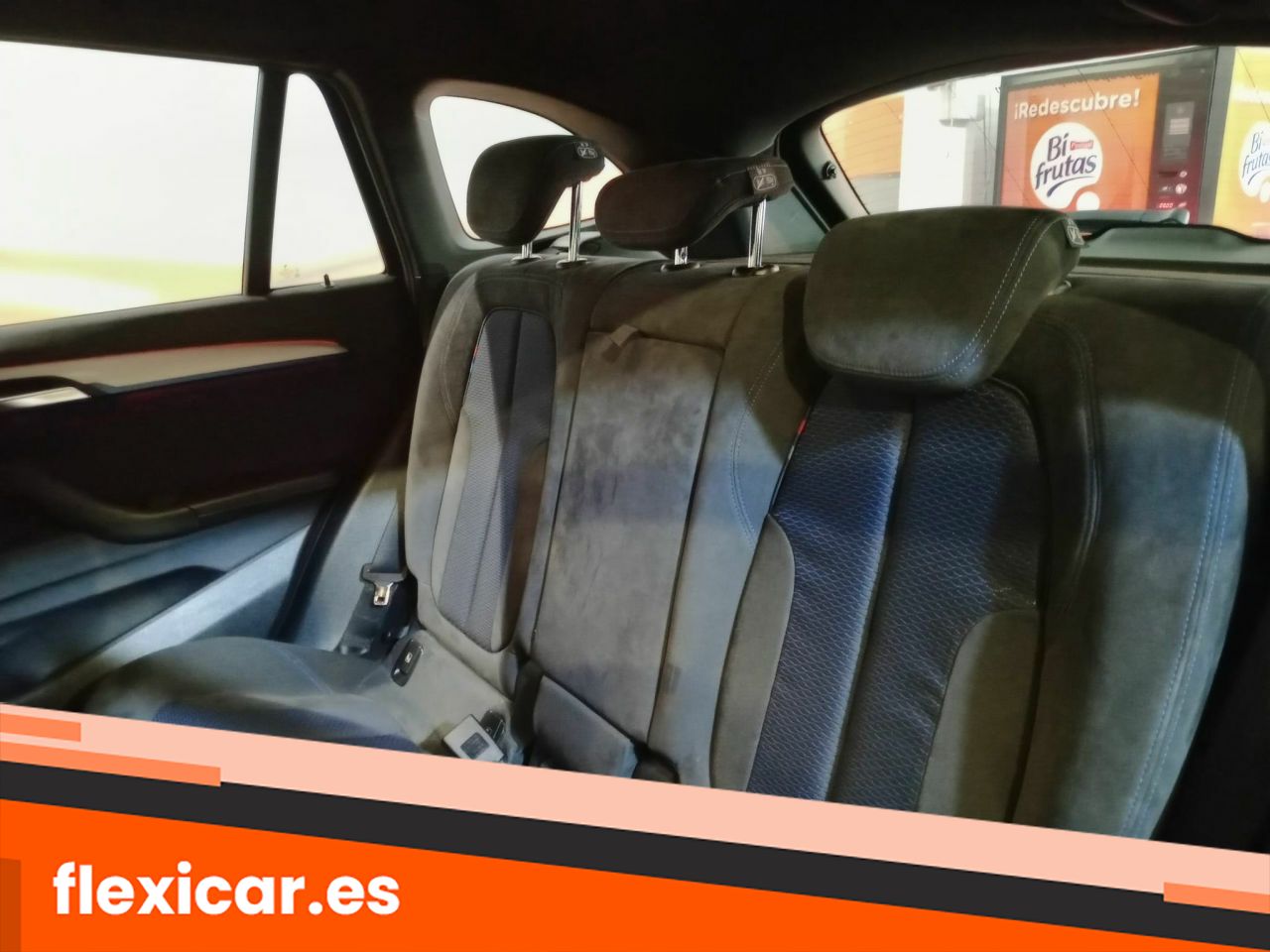 Foto BMW X1 9