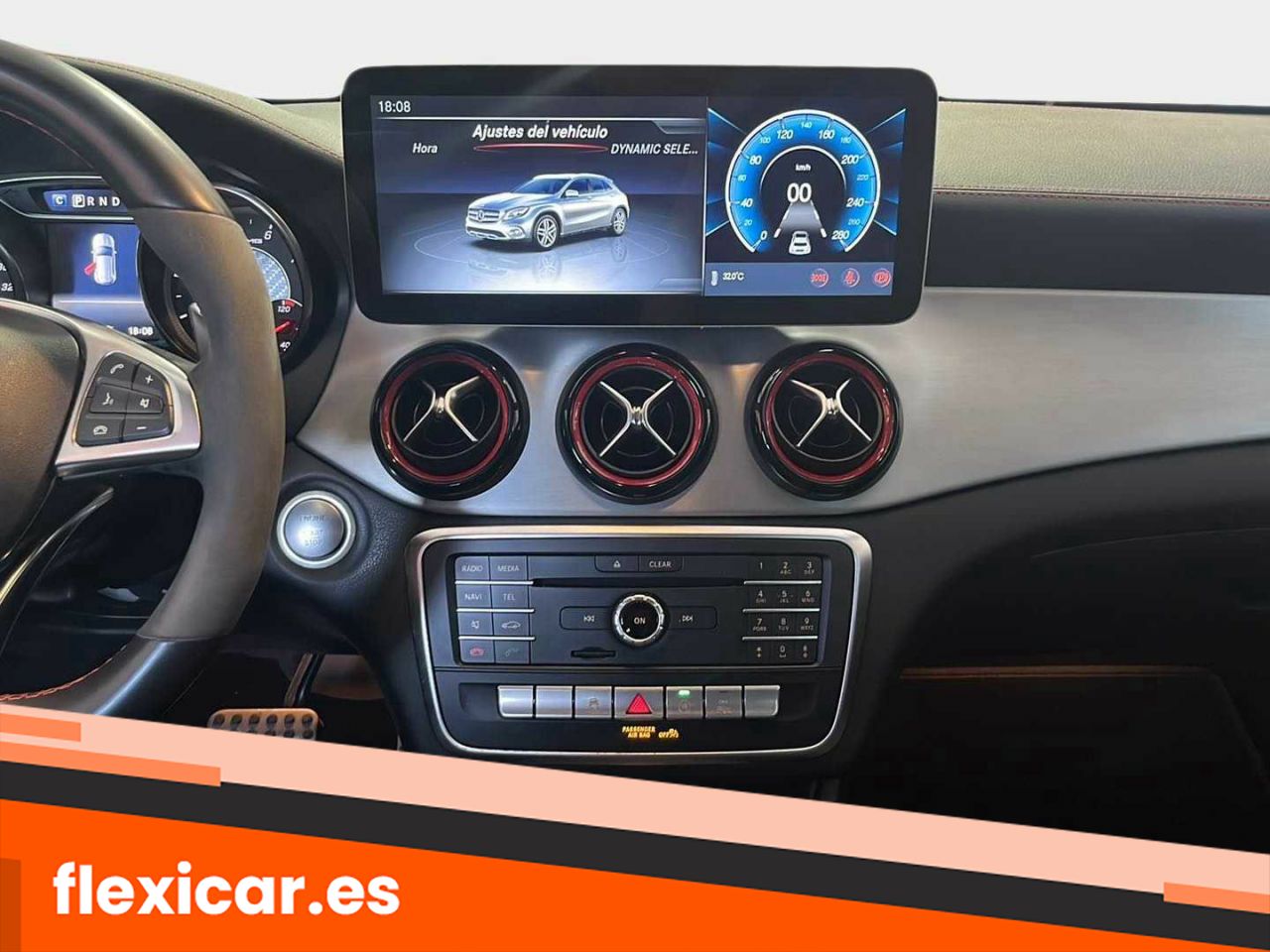 Foto Mercedes-Benz Clase GLA 11