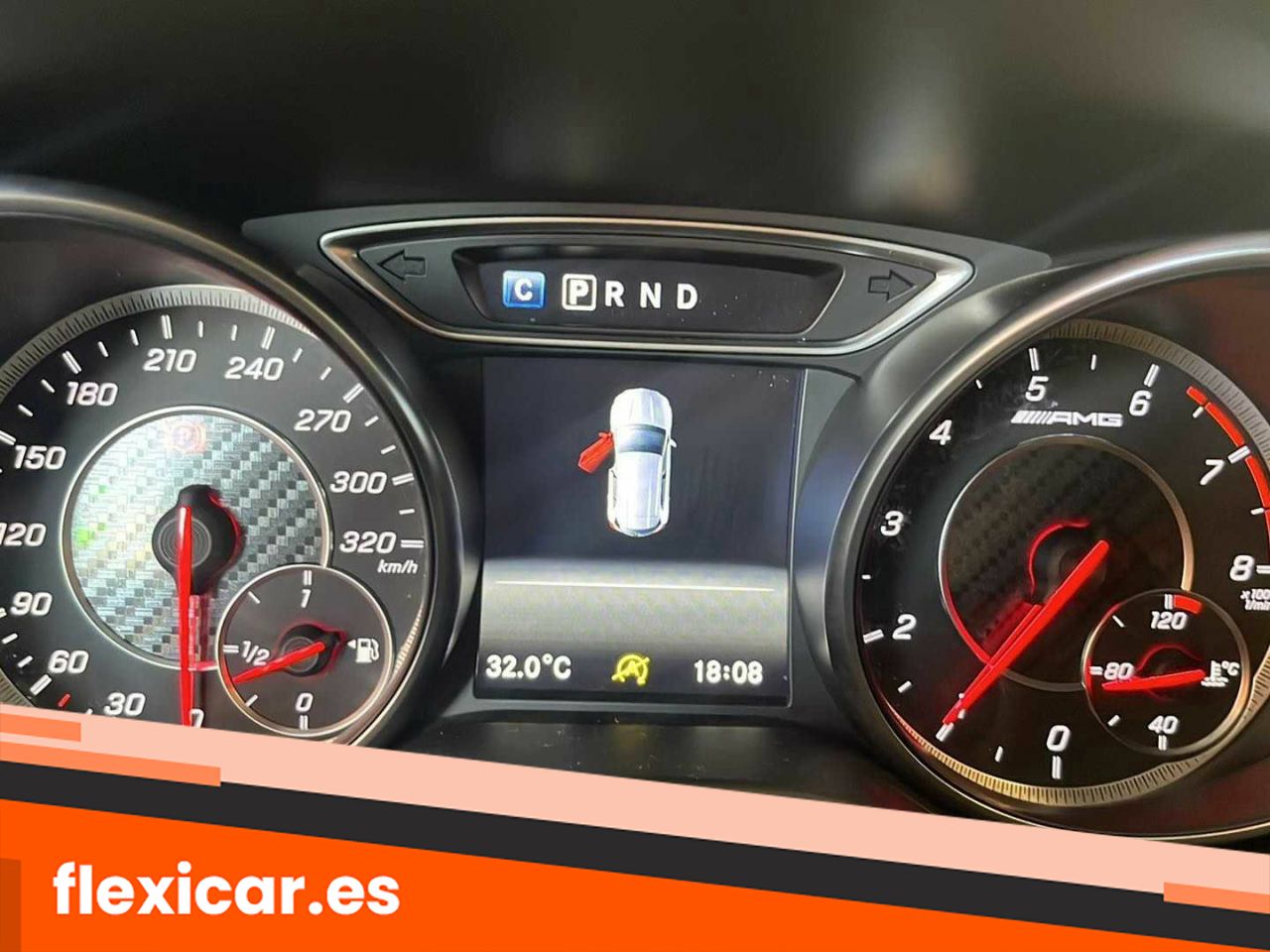 Foto Mercedes-Benz Clase GLA 13