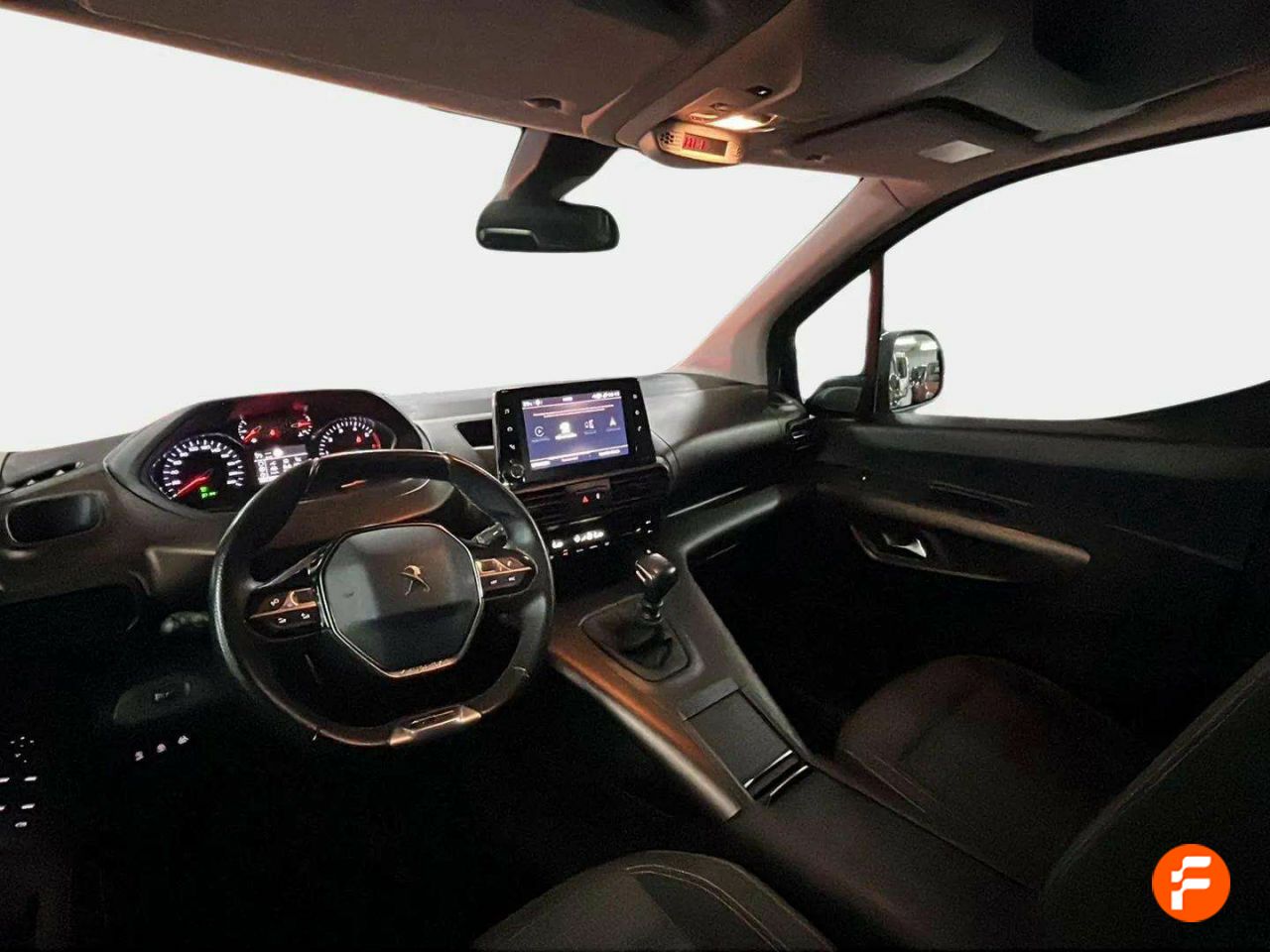 Foto Peugeot Rifter 12