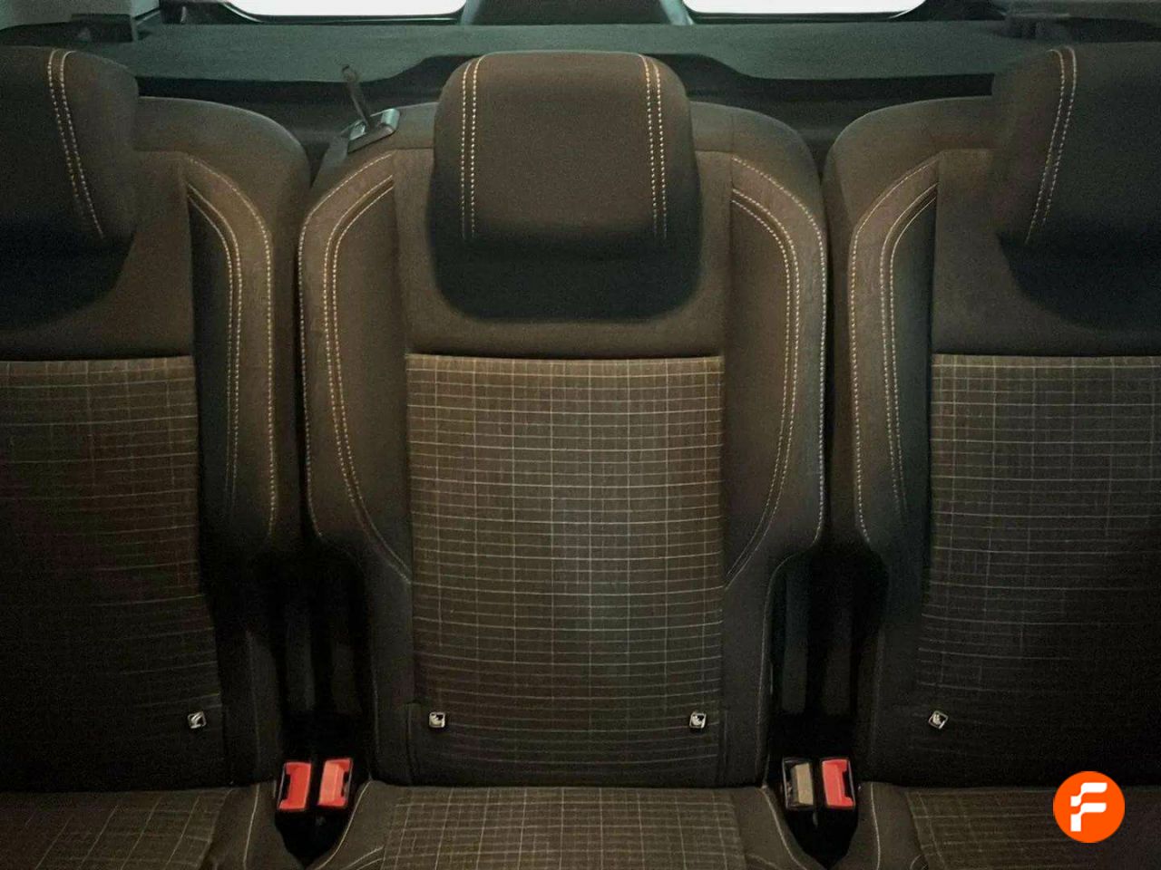Foto Peugeot Rifter 14