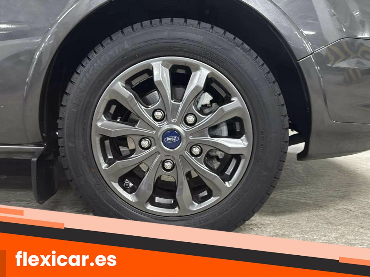 Foto Ford Tourneo Custom 14