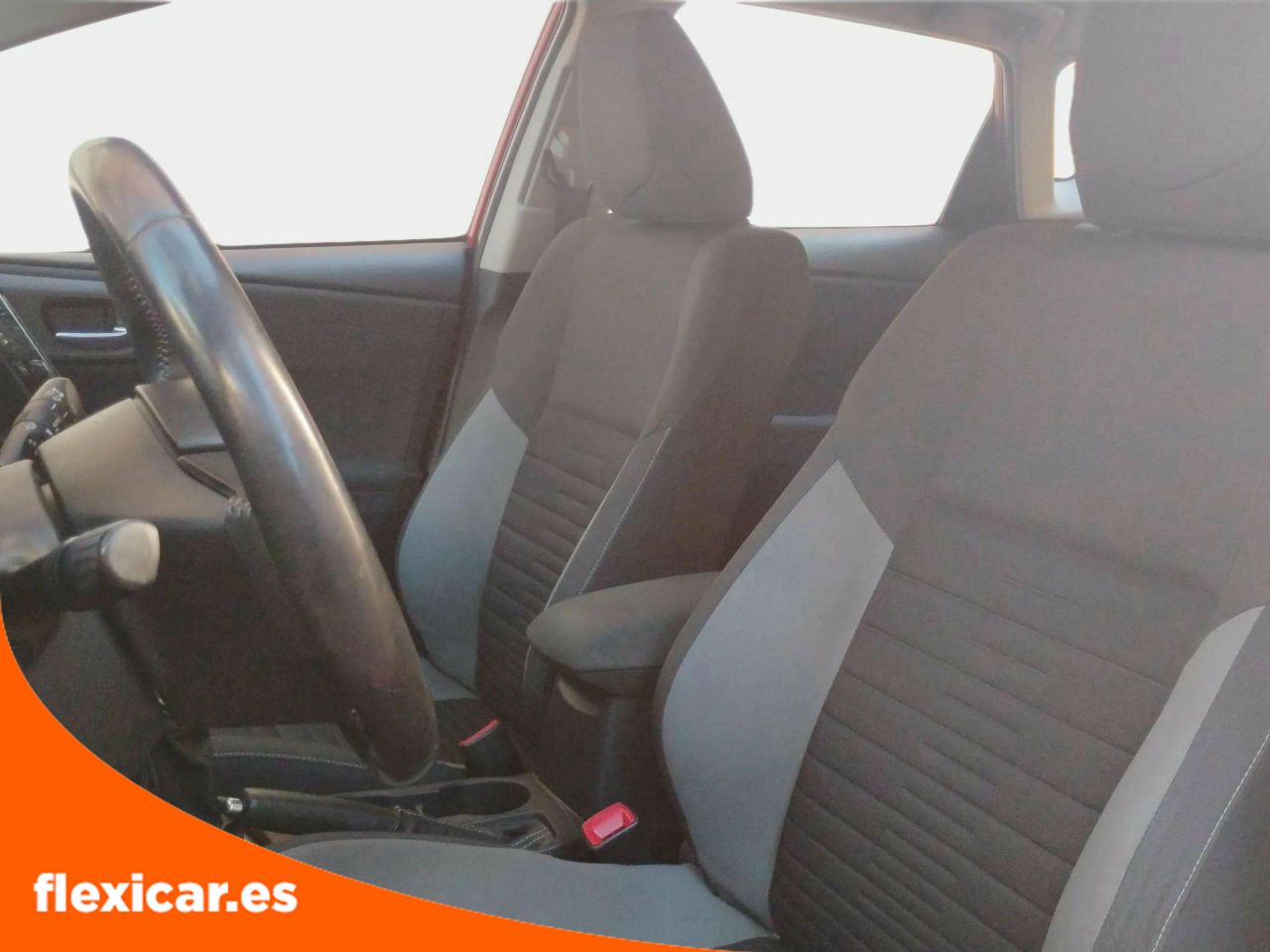 Foto Toyota Auris 11