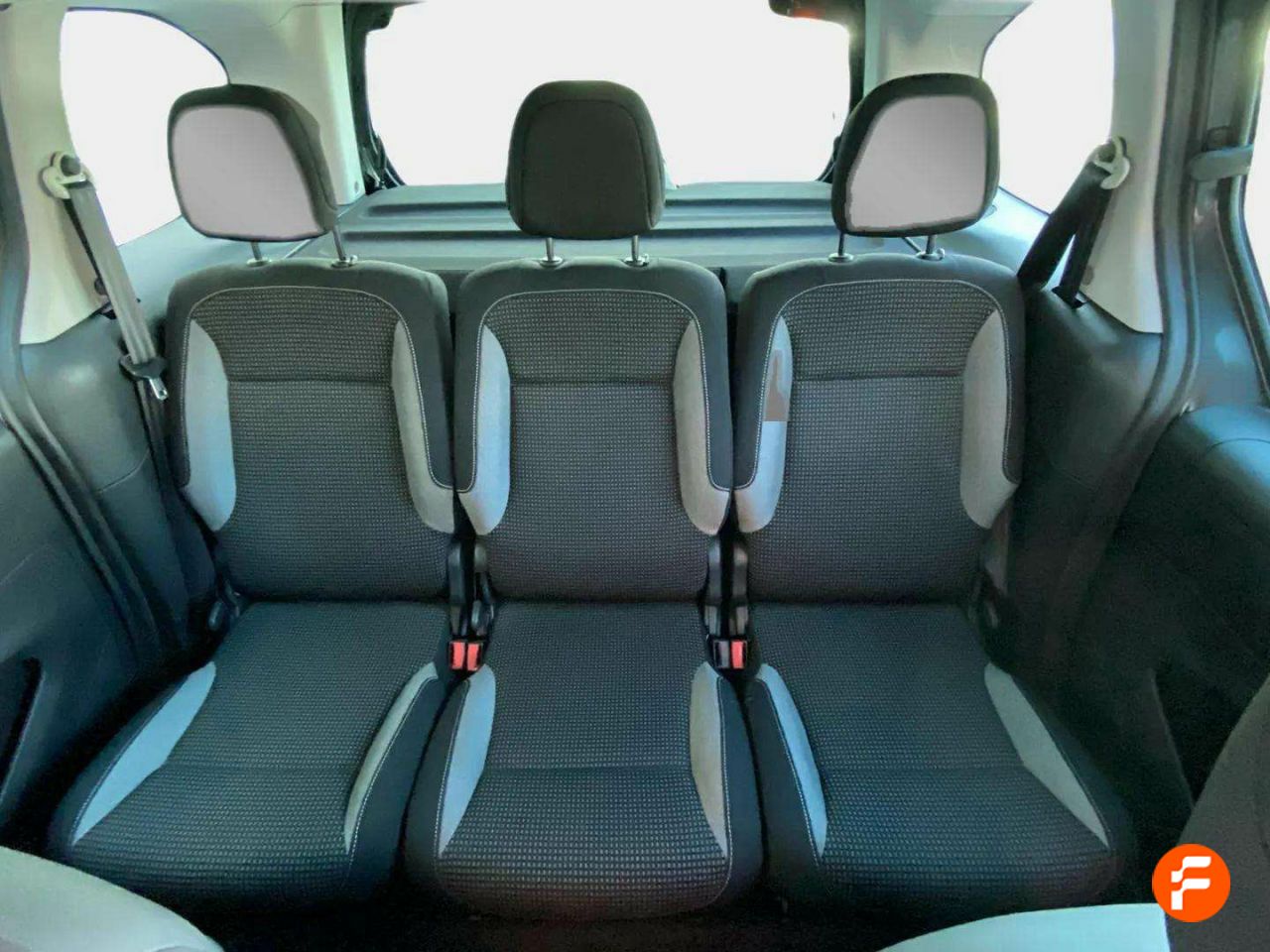 Foto Peugeot Partner 25