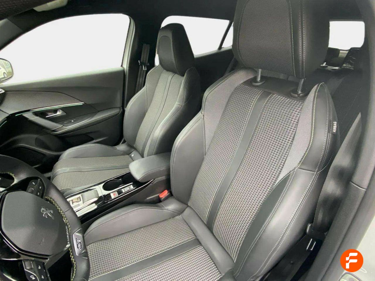 Foto Peugeot 2008 10