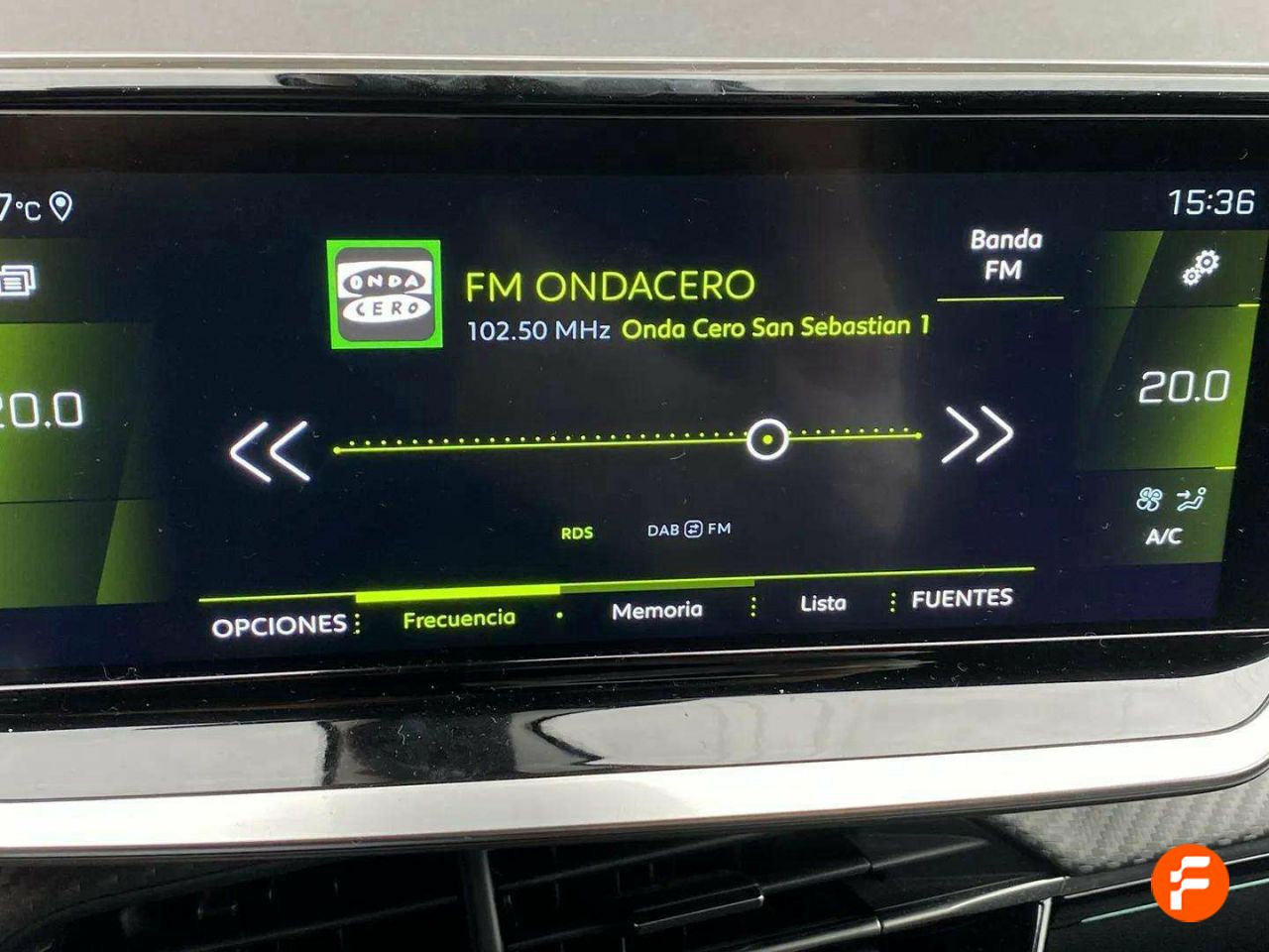 Foto Peugeot 2008 23