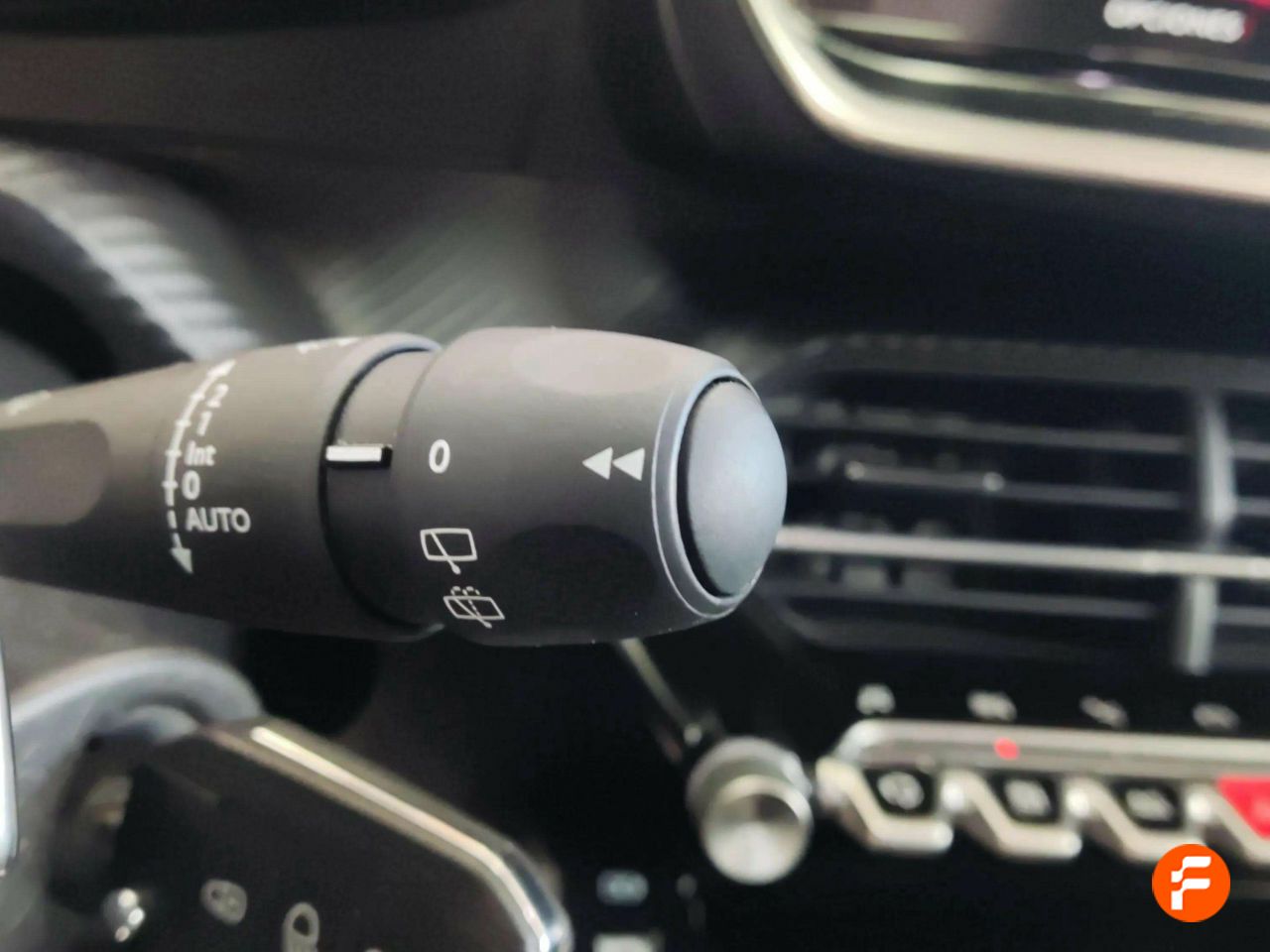 Foto Peugeot 2008 23