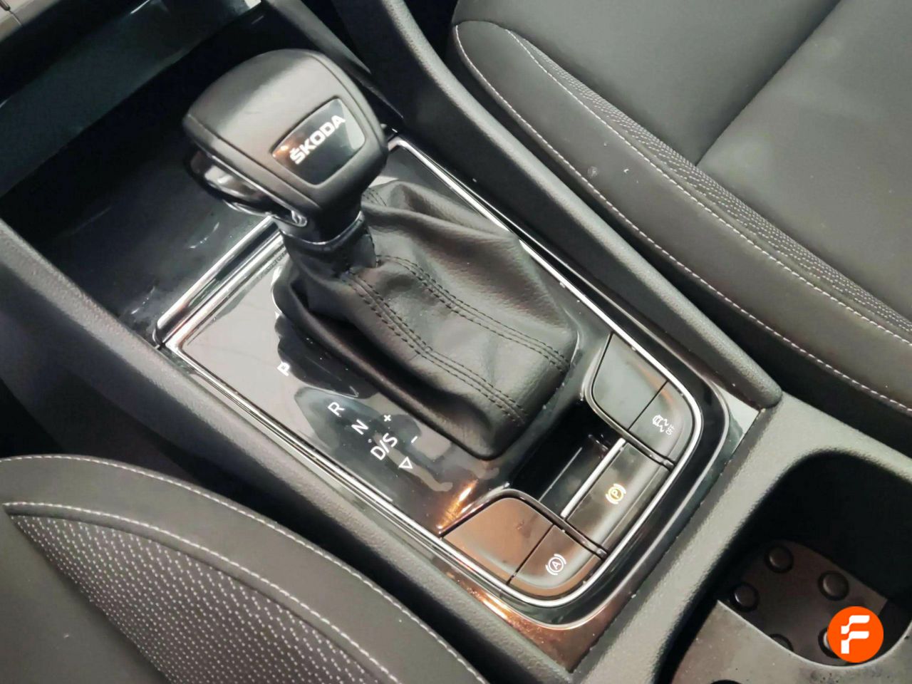 Foto Skoda Karoq 18