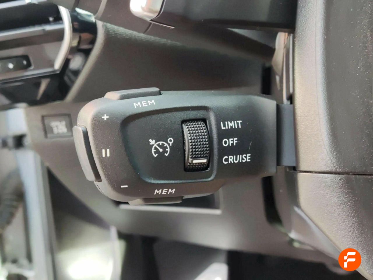 Foto DS Automobiles DS 7 20
