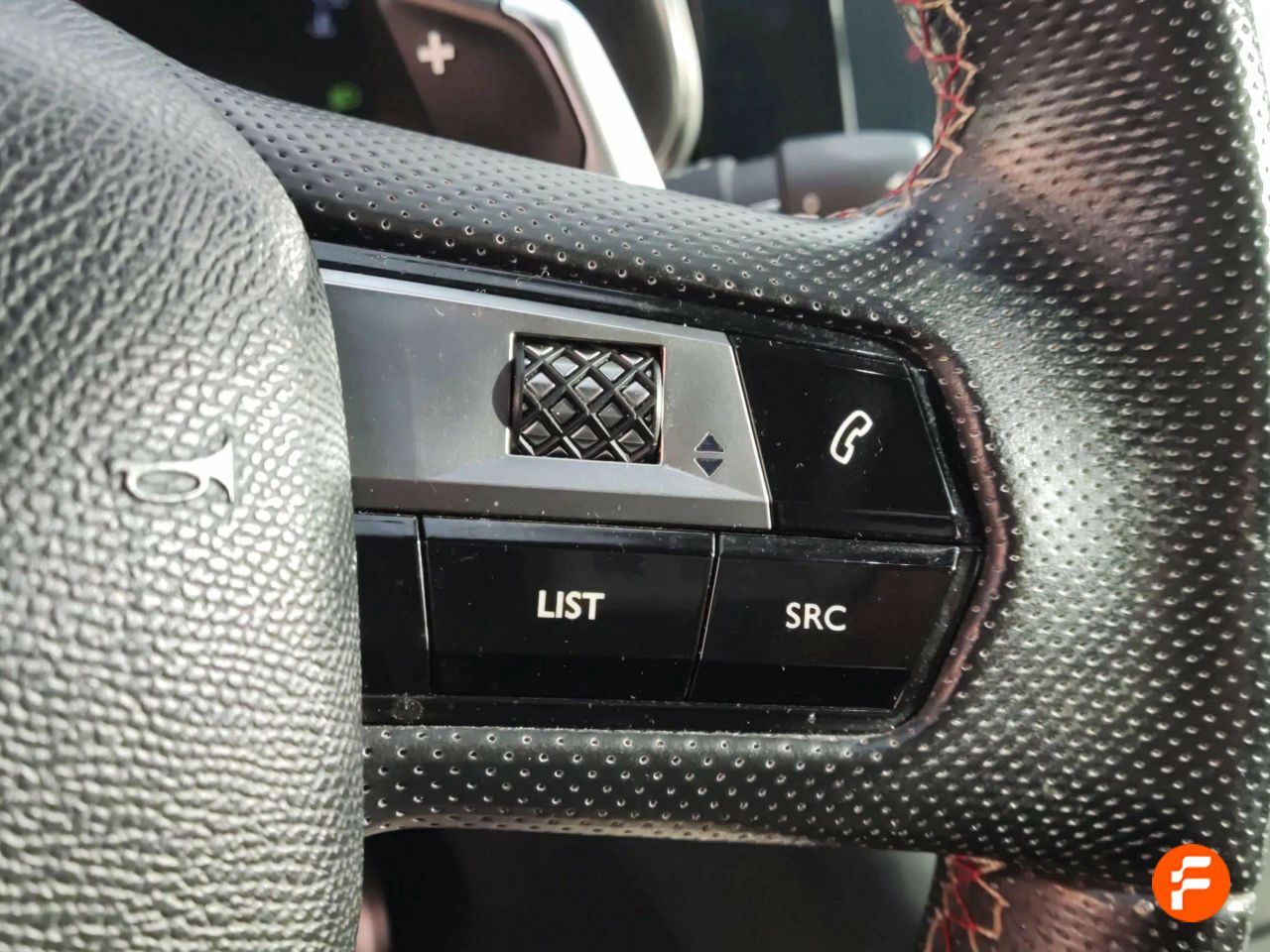 Foto DS Automobiles DS 7 23