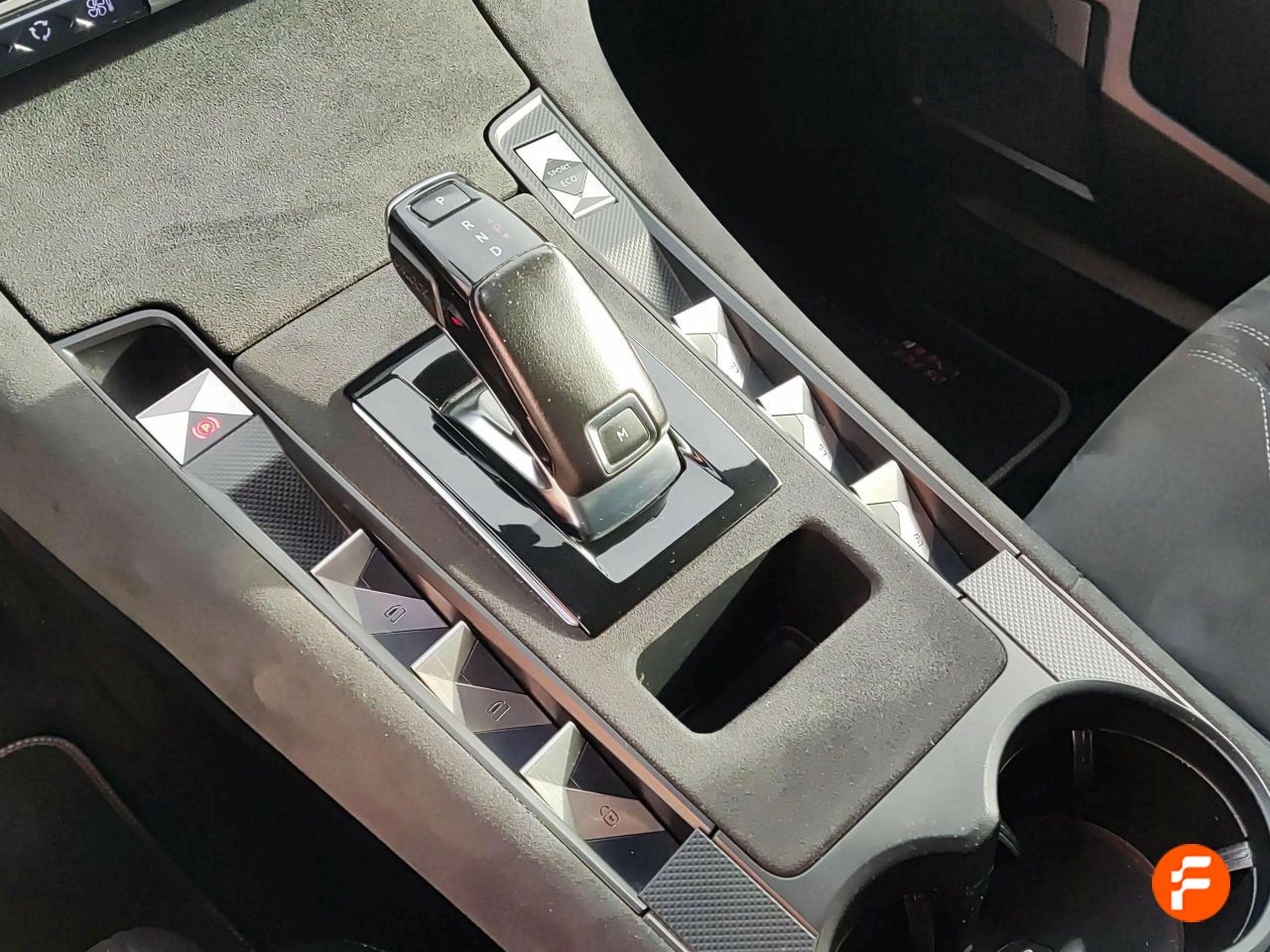 Foto DS Automobiles DS 7 24