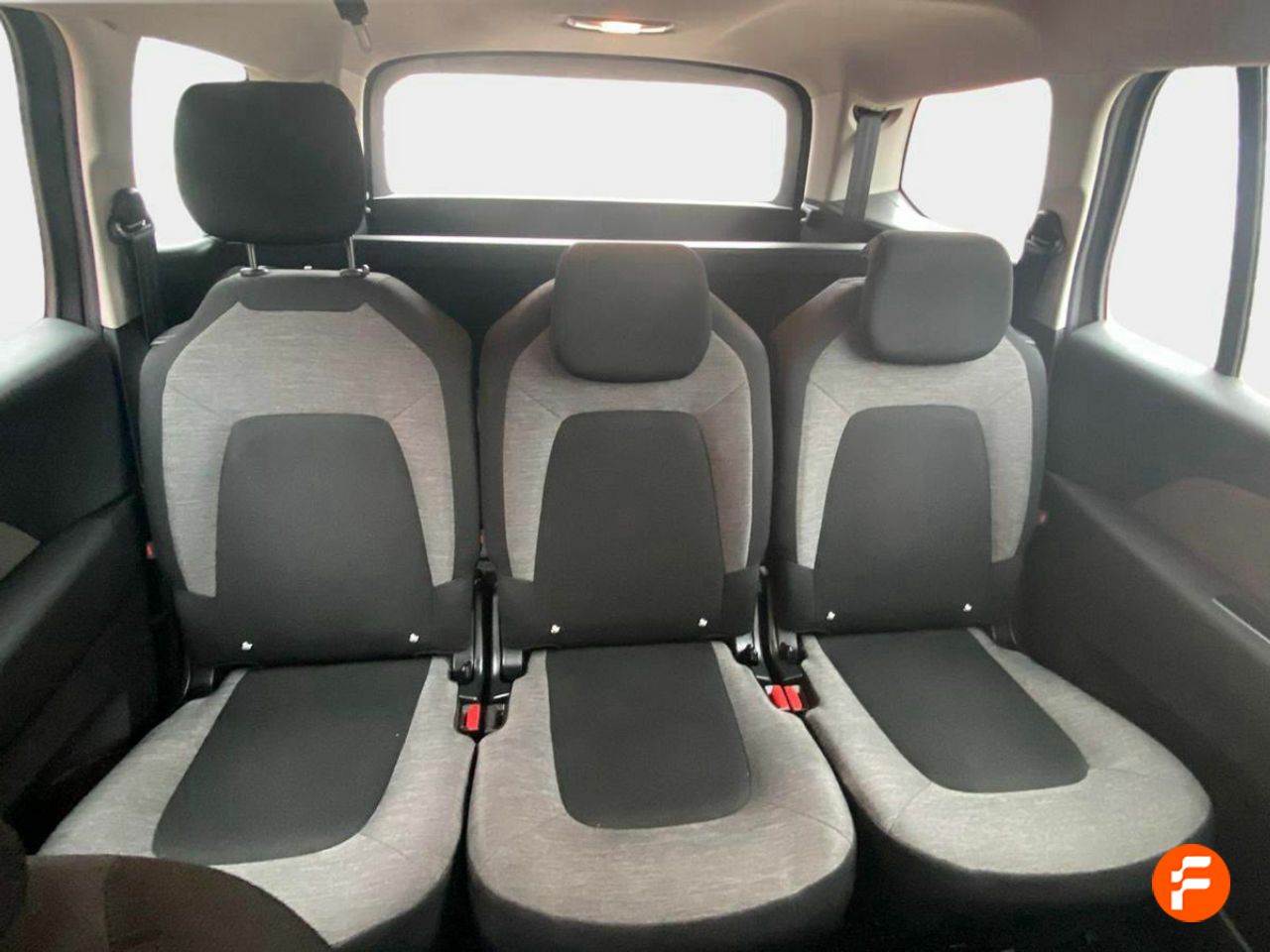 Foto Citroën Grand C4 SpaceTourer 13