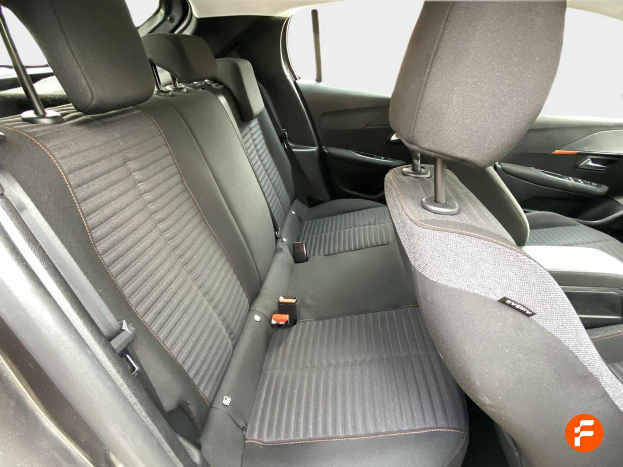 Foto Peugeot 208 9
