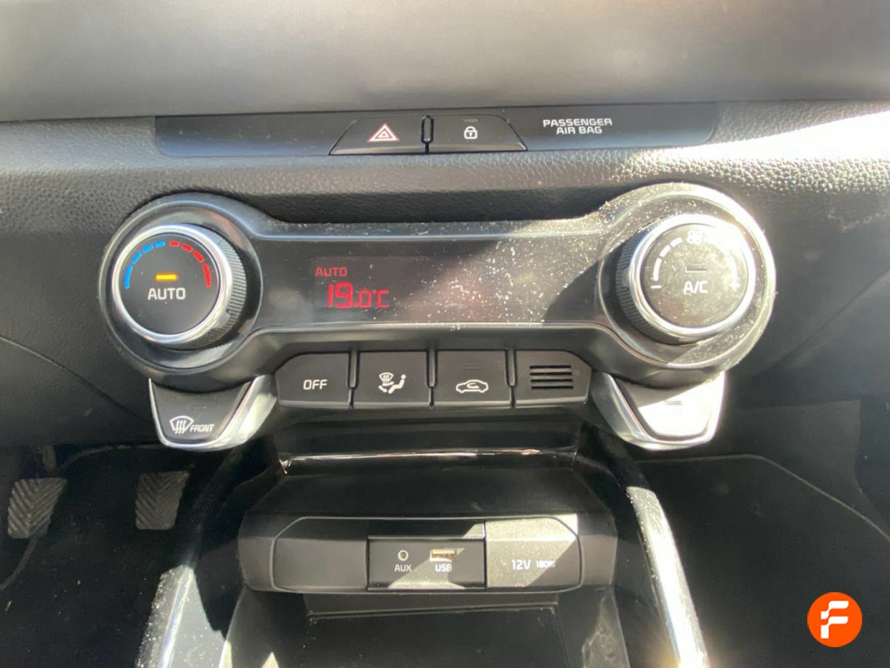Foto Kia Stonic 8