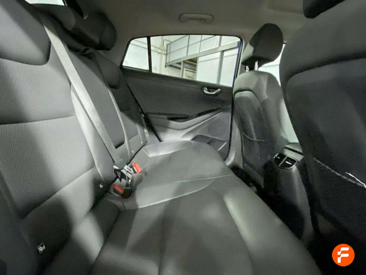 Foto Hyundai IONIQ 18