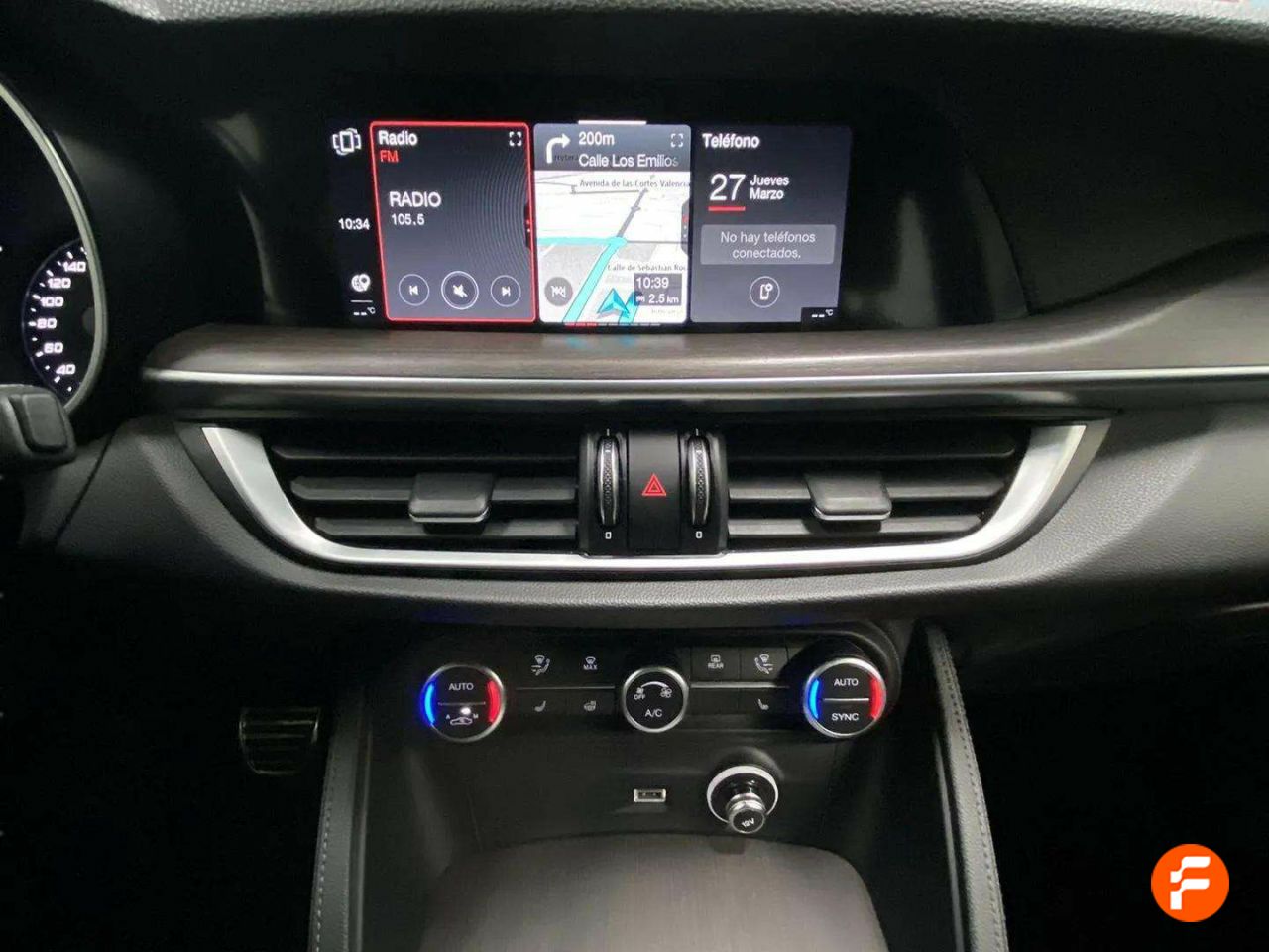 Foto Alfa Romeo Stelvio 12