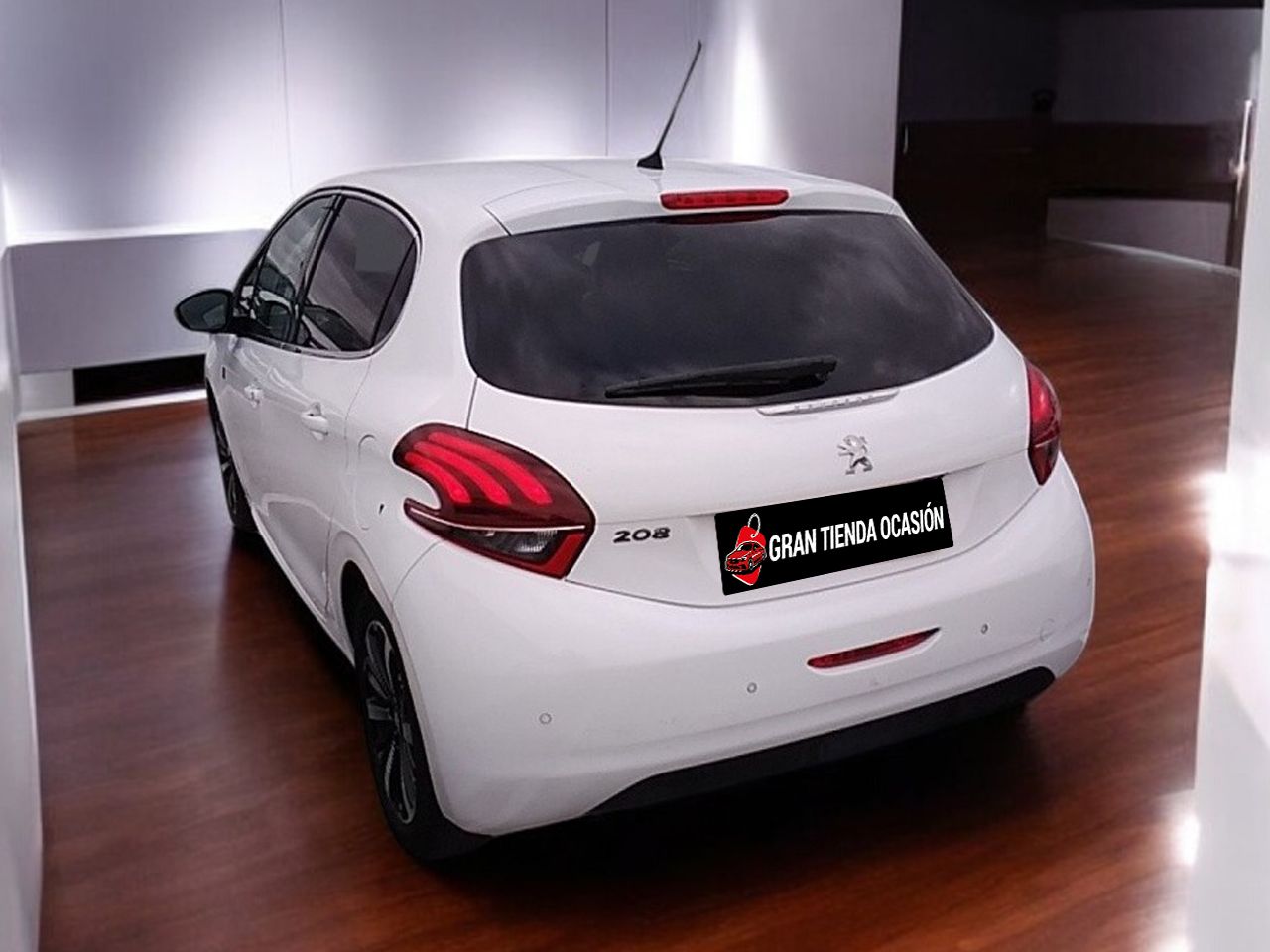 Foto Peugeot 208 6